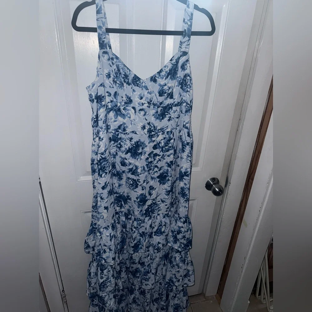 Abercrombie & Fitch Floral Drama Ruffle Tiered Maxi Dress SZ XL NWT - Picture 2 of 7